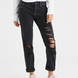 NWT AE Tomgirl Denim Jeans